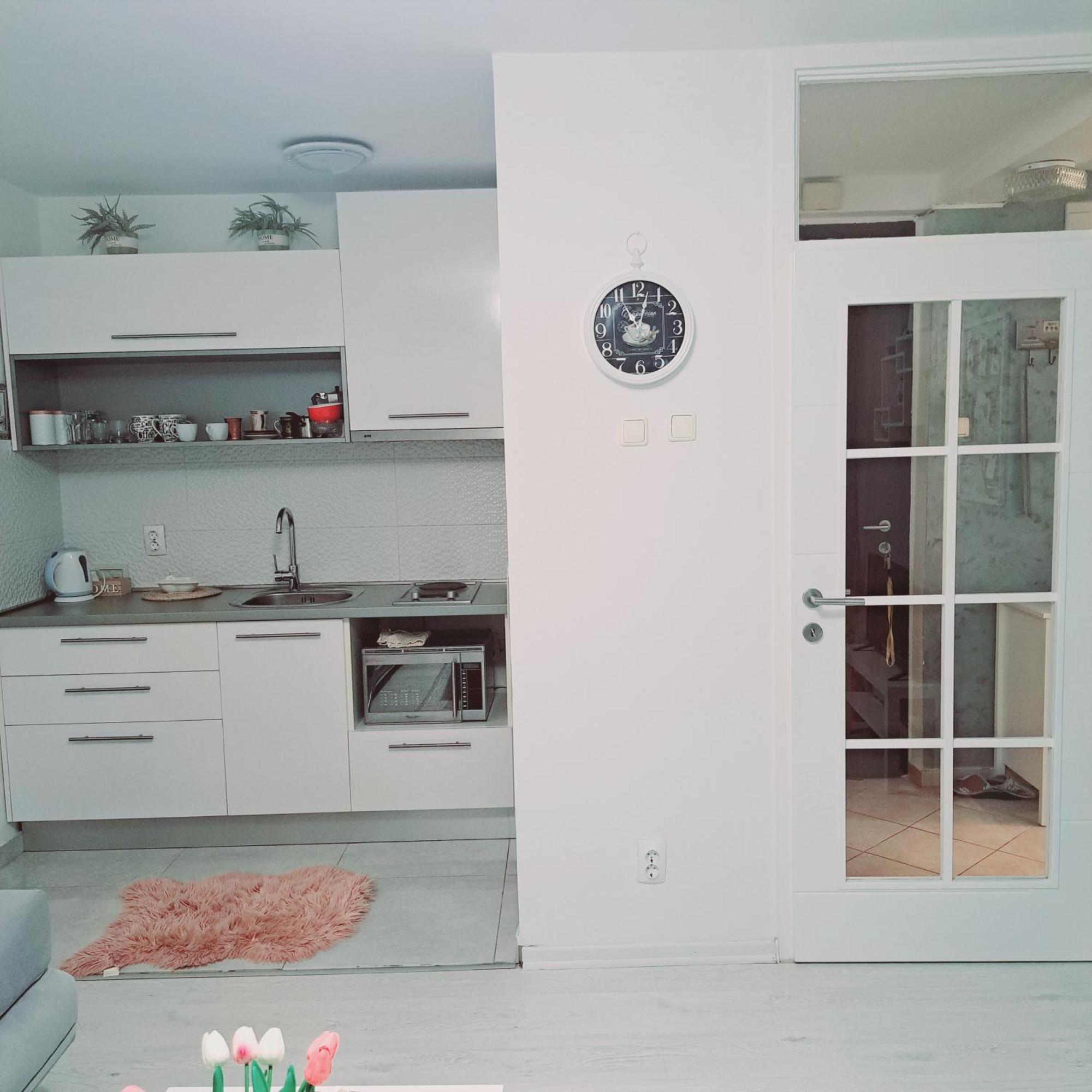 Apartman Simple โมสตาร์ ภายนอก รูปภาพ