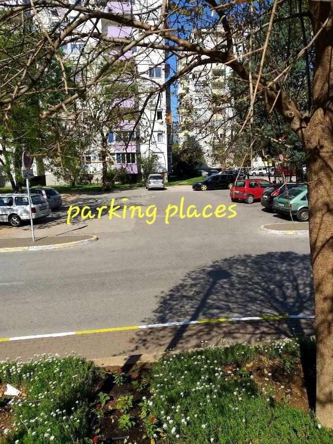 Apartman Simple โมสตาร์ ภายนอก รูปภาพ