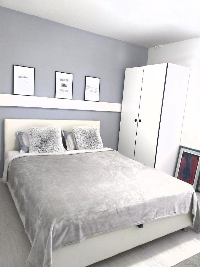 Apartman Simple โมสตาร์ ภายนอก รูปภาพ